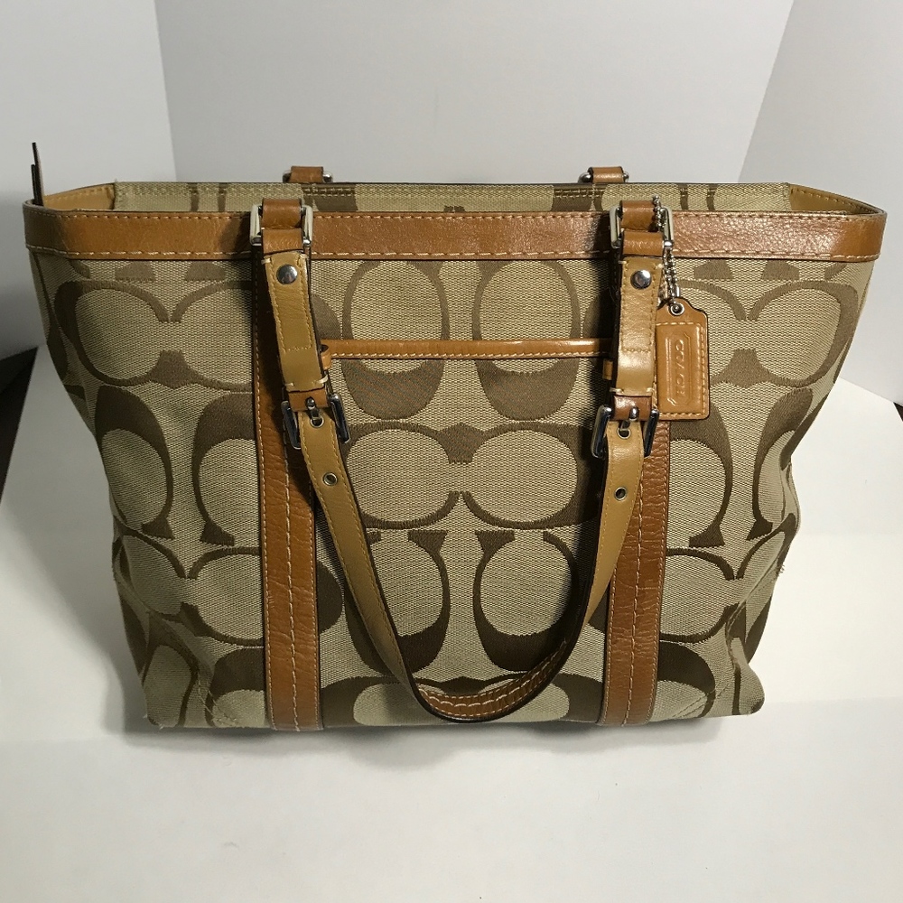 Coach Signature Tote